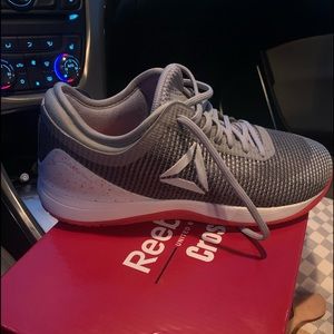 NEVER WORN - REEBOK NANO 8.0 SIZE 9